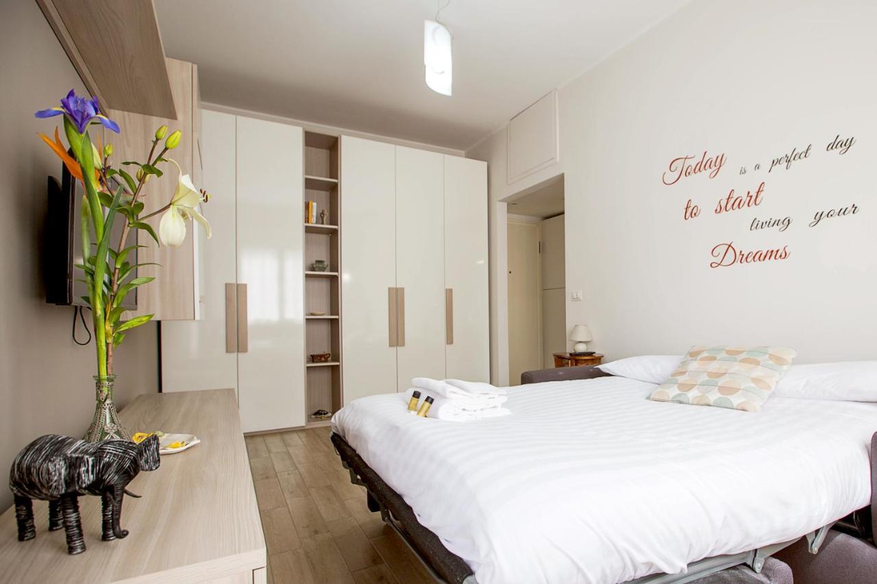 Lorenteggio Studio Apt Milan Bagian luar foto